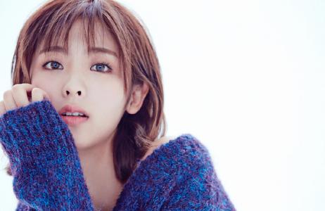 高清中国内地北京朝阳女演员邢菲温婉灵动写真桌面壁纸第0张