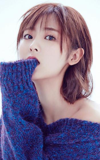 高清中国内地北京朝阳女演员邢菲温婉灵动写真桌面壁纸第2张