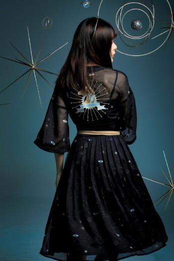 杨幂透视薄纱长裙妩媚性感写真图片第0张
