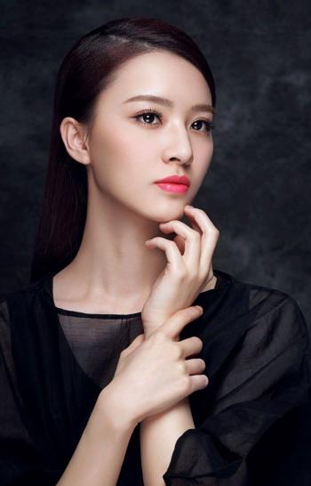 高清中国内地女演员美女梁婧娴健身运动风元气写真图片第6张