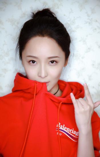 李曼图片 _ 第(1)张