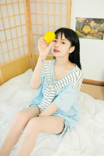 美女热裤图片 _ 第(3)张
