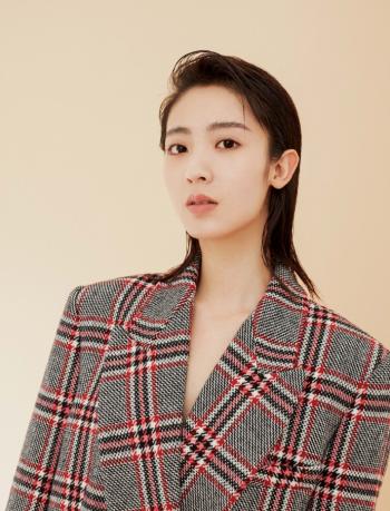 高清中国内地北京朝阳女演员邢菲清爽唯美高清桌面壁纸第0张