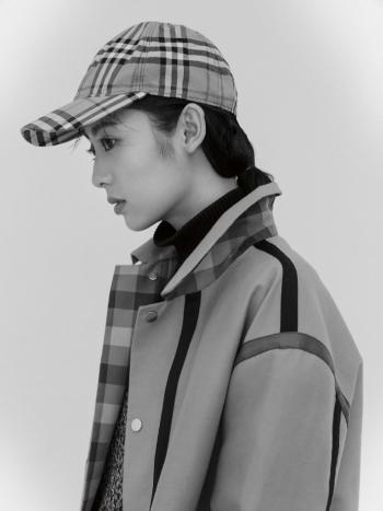 高清中国内地北京朝阳女演员邢菲清爽唯美高清桌面壁纸第1张