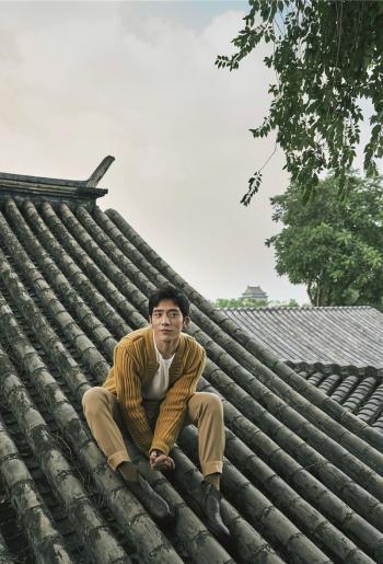 井柏然随性时尚帅气写真图片第3张