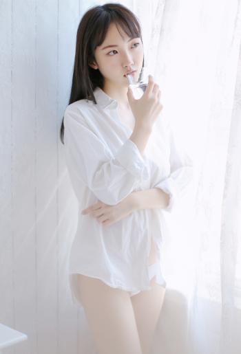 唐嫣图片 _ 第(1)张