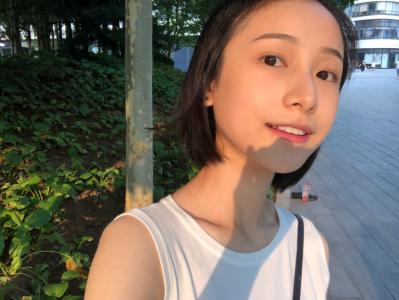 高清中国内地女演员美女姜梓新清新俏丽时尚写真图片第6张
