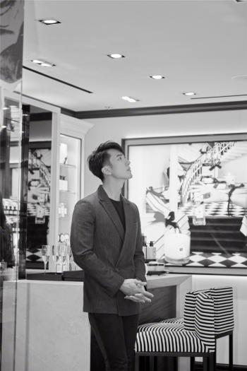 吴尊图片 吴尊西服造型魅力杂志写真第2张