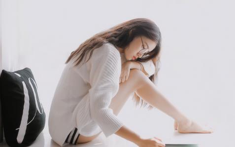 高清中国内地影视河北省石家庄女演员周冬雨青春靓丽写真高清手机壁纸第3张