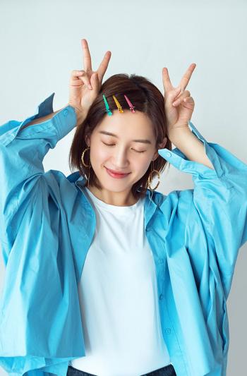 美女苏青图片 _ 第(1)张