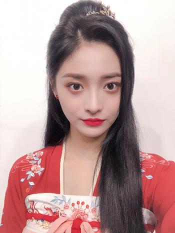 美女周洁图片 _ 第(1)张