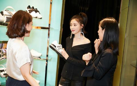黄晓明Angelababy恩爱图片  电影《何以笙箫默》发布会图片第5张