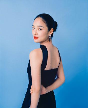 周韵图片 周韵性感杂志封面写真图片第0张