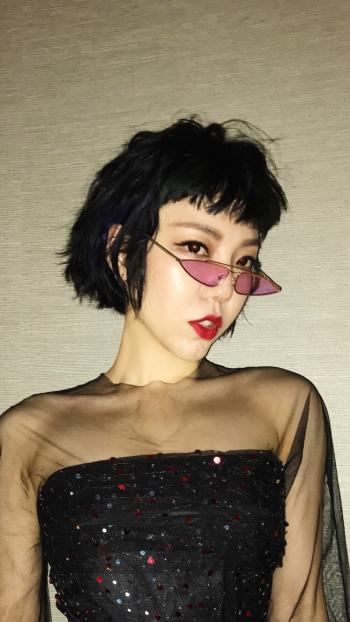 高清大陆黑龙江齐齐哈尔女演员吴莫愁生活照图片第1张