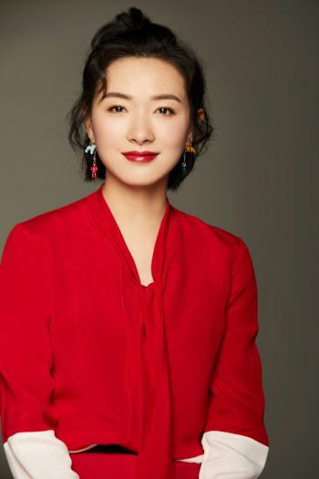胡冰卿冰蓝系活泼明朗写真图片第6张
