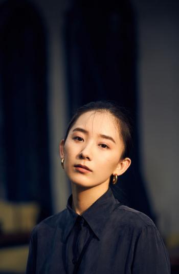朱颜曼滋清新文艺秋季写真图片第1张