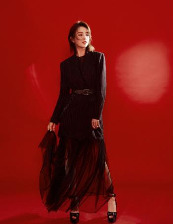 高清中国内地新疆伊犁影视女演员佟丽娅超A性感高清桌面壁纸第1张