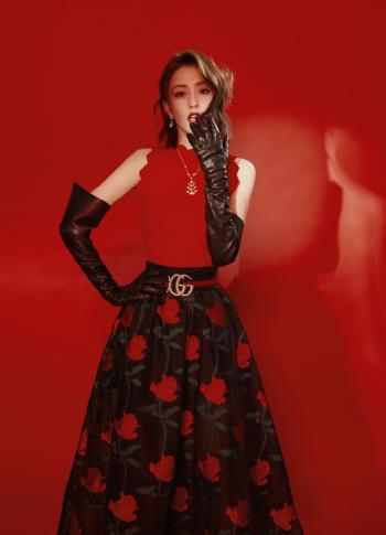 高清中国内地新疆伊犁影视女演员佟丽娅超A性感高清桌面壁纸第3张