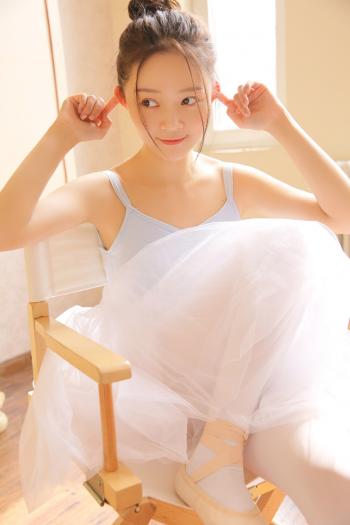 艺校美女图片 _ 第(2)张