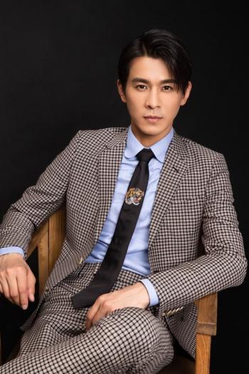 古剑奇谭型男乔振宇魅力动感帅气写真桌面壁纸第0张