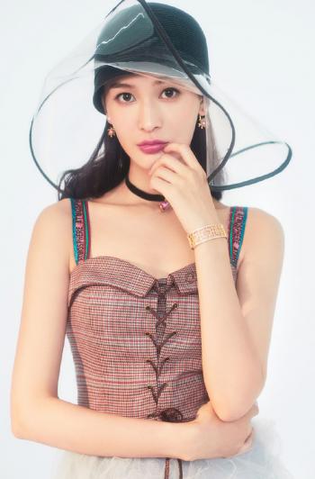 中国内地安徽女演员海铃性感妩媚活动写真图片第0张