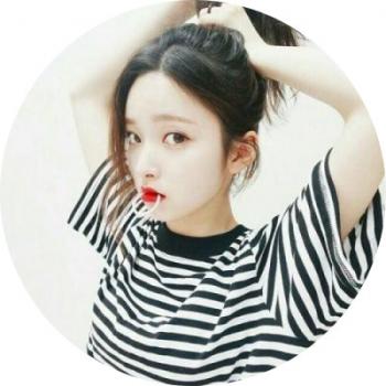 最新最流行微信网红美女性感头像图片第2张