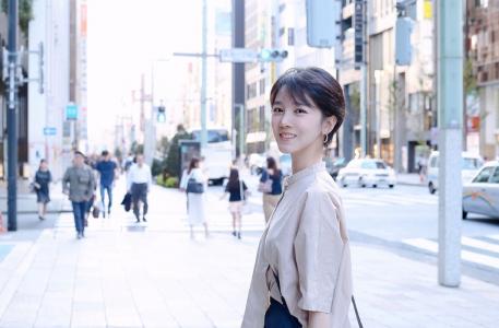 内地吉林女演员陈小纭珍珠黑丝绒裙日历壁纸第3张