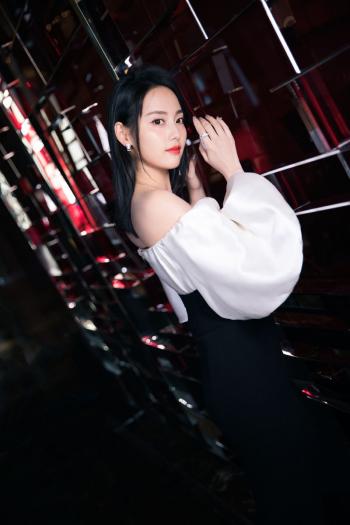 张嘉倪图片 _ 第(3)张