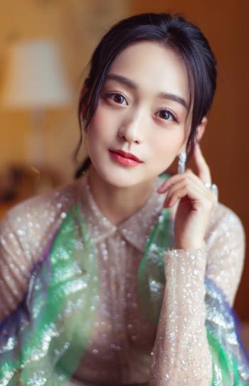 何泓姗第0张