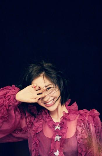 高清中国内地四川女演员唐艺昕上海电影节优雅写真图片第2张