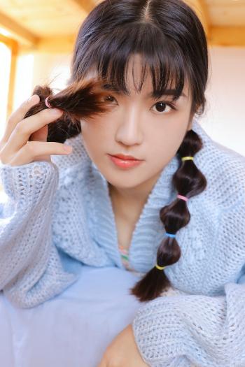 张嘉倪清新迷人写真高清图片第2张