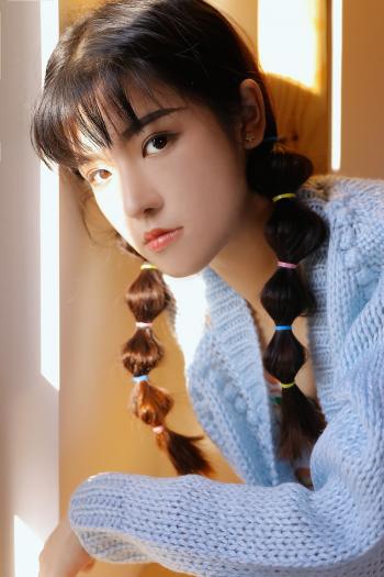 张嘉倪清新迷人写真高清图片第5张