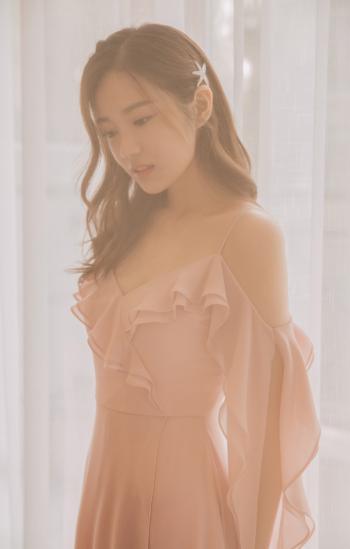 中国内地海市女演员汤梦佳娇俏可爱时尚写真图片第2张