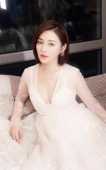 高清安徽省芜湖甘婷婷格子西装性感时尚大片写真图片第1张