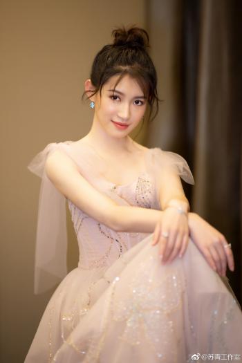 美女苏青图片 _ 第(7)张