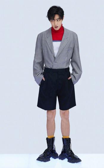 肖战衬衫西服简约写真图片第5张