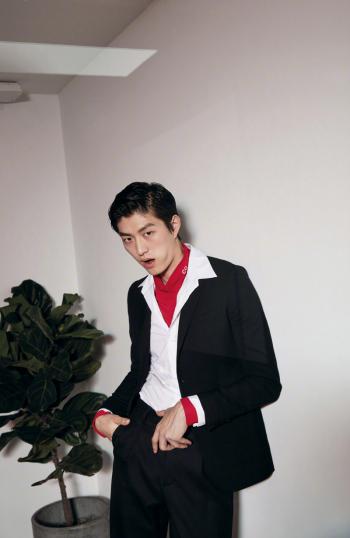 中国大陆山东泰安男模特金大川帅气时尚型男写真桌面壁纸第2张