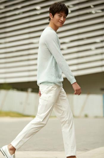 中国大陆山东泰安男模特金大川帅气时尚型男写真桌面壁纸第2张