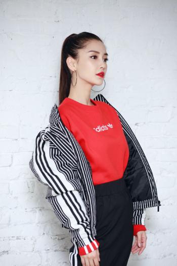中国内地上海影视女演员Angelababy杨颖惊艳唯美高清桌面壁纸第1张