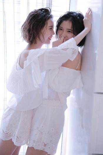 双胞胎美女图片 _ 第(5)张