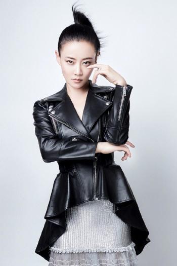 高清中国大陆吉林长春女演员谭卓《阿丽塔:战斗天使》首映礼朋克风写真图片第2张