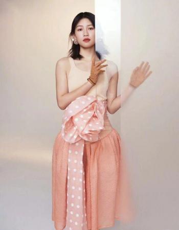 美女苏青图片 _ 第(8)张