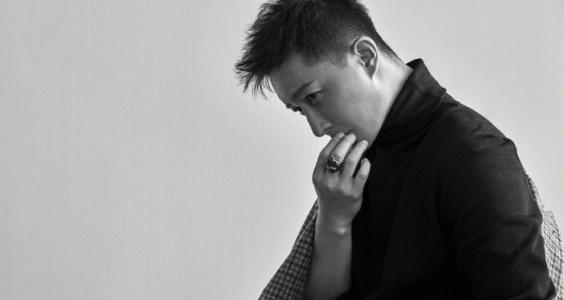 中国内地男演员吴磊酷帅有型写真桌面壁纸第2张