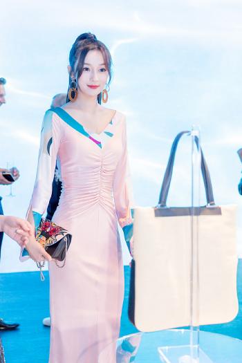 李若宁图片 _ 第(3)张