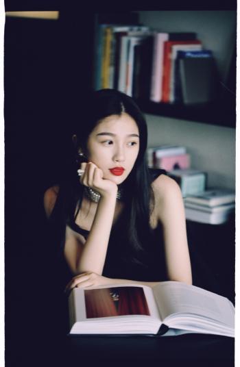 高清中国内地美女虞书欣甜美运动风写真图片第5张