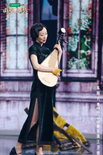 中国大陆江苏省苏州知名女演员韩雪性感优雅写真图片第3张