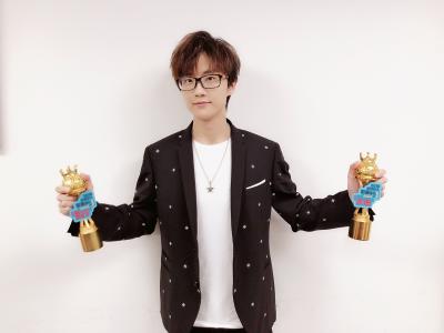 明星许嵩图片 _ 第(1)张