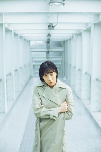 视角独特极具意境的喵星人逗比瞬间摄影图片第2张