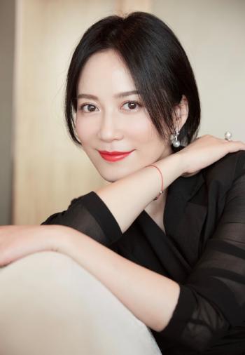 高清中国导演,演员俞飞鸿性感优雅代言写真图片第0张