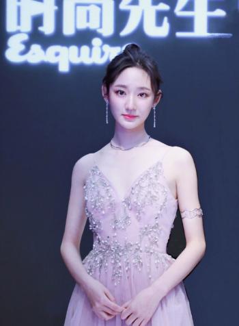 王莫涵图片 _ 第(6)张